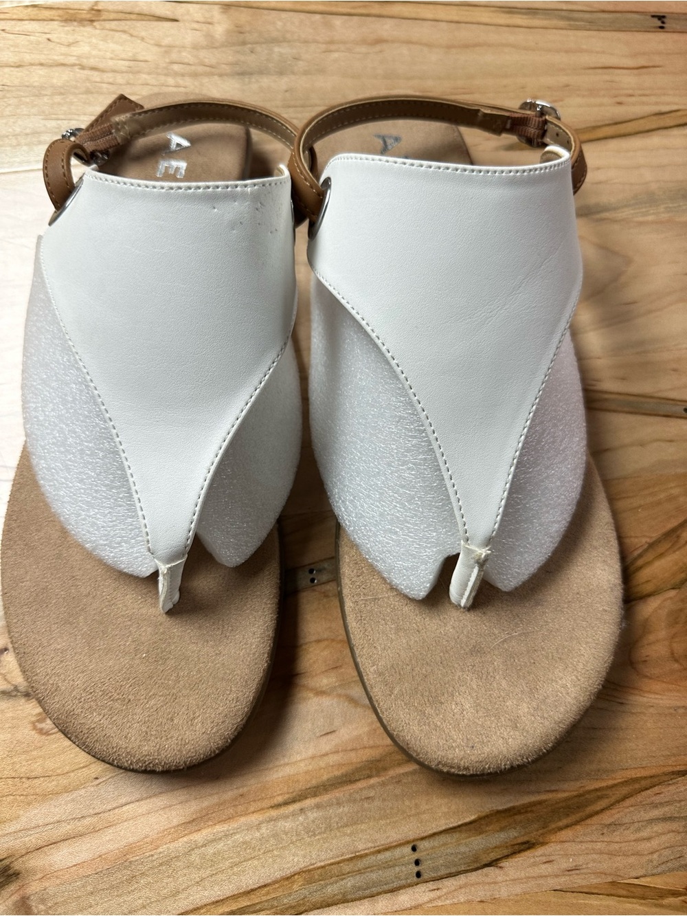 AEROSOLES White and Tan Thong Sandals